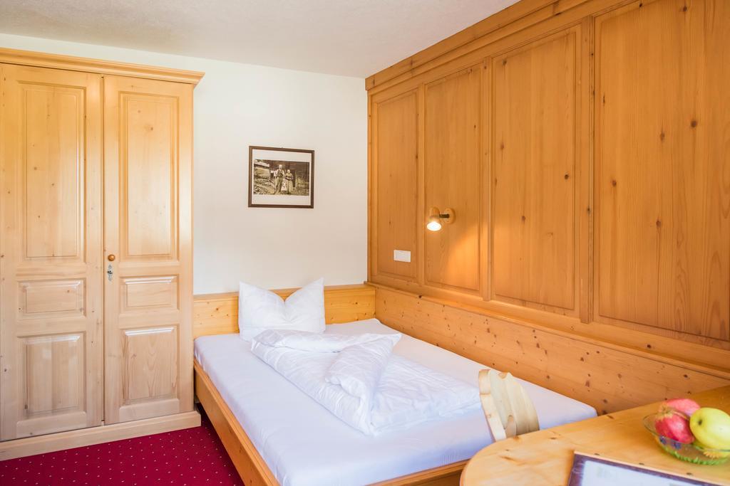 Hotel Tiroler Herz Hinterhornbach Eksteriør bilde